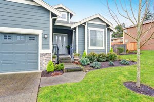 Savvy Ways to Improve Your Curb Appeal with Siding Maintenance