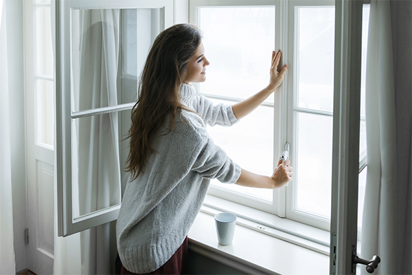 Wondering why your house is so cold, even with the heat on? Old windows may be the problem! Heat can escape from even the tiniest gaps. Here's what to do.